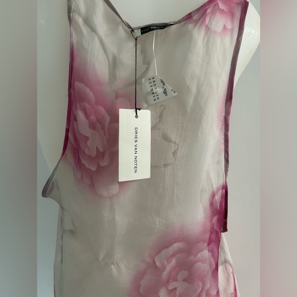 New with tags Dries Van Noten silk flower pink and Ivory top. Medium - Picture 10 of 12